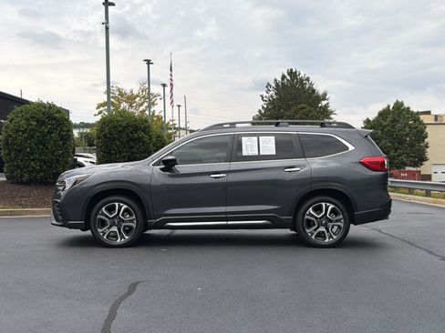 Used 2025 Subaru Ascent Touring AWD/4WD image 15