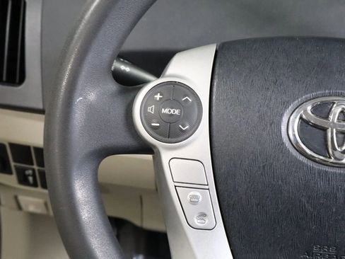 Used 2015 Toyota Prius Two image 21