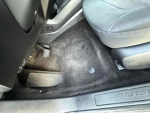 Used 2018 Ford Fusion SE w/ Fusion SE Technology Package FWD image 80