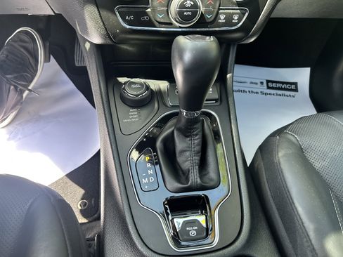 Certified 2019 Jeep Cherokee Limited AWD/4WD image 20