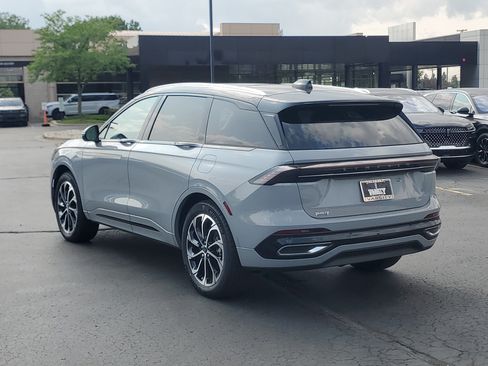 New 2026 Lincoln Nautilus Reserve AWD/4WD image 3