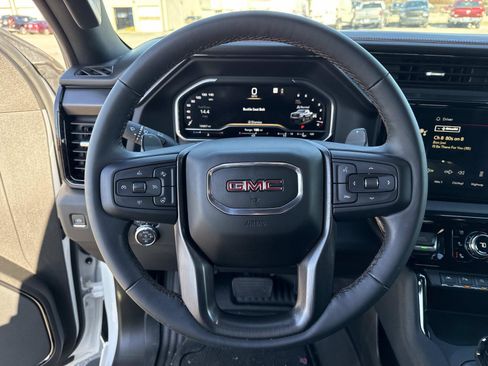 Used 2024 GMC Sierra 1500 AT4 w/ Technology Package image 27