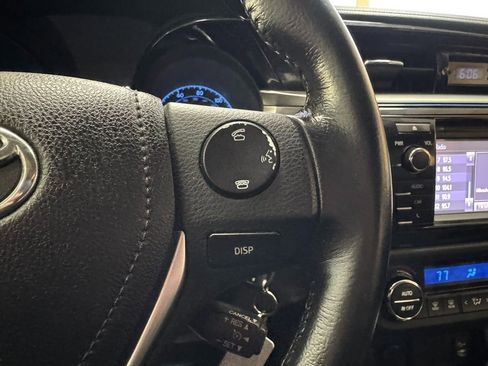 Used 2014 Toyota Corolla LE image 37