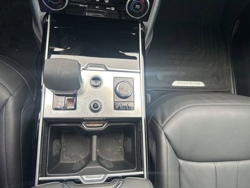 Used 2023 Land Rover Range Rover SE image 22