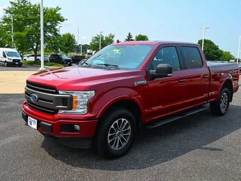 Used 2018 Ford F150 XLT w/ Equipment Group 302A Luxury AWD/4WD image 9