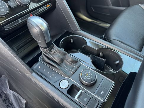 Used 2022 Volkswagen Atlas SE w/ Panoramic Sunroof Package image 28