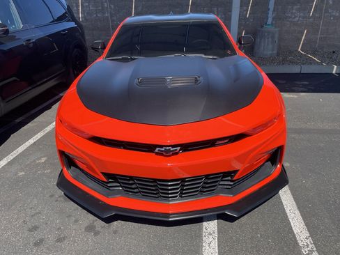 Used 2021 Chevrolet Camaro SS image 2