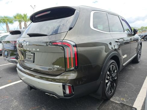 Certified 2024 Kia Telluride SX Prestige w/ Towing Package AWD/4WD image 17