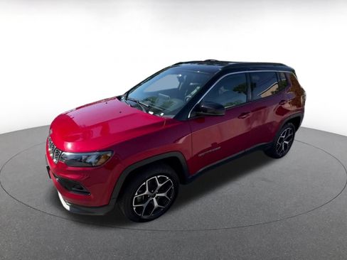 Used 2025 Jeep Compass Limited AWD/4WD image 6
