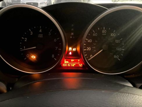 Used 2010 MAZDA MAZDA3 i Touring image 19