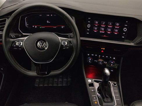 Used 2021 Volkswagen Jetta SEL FWD image 22