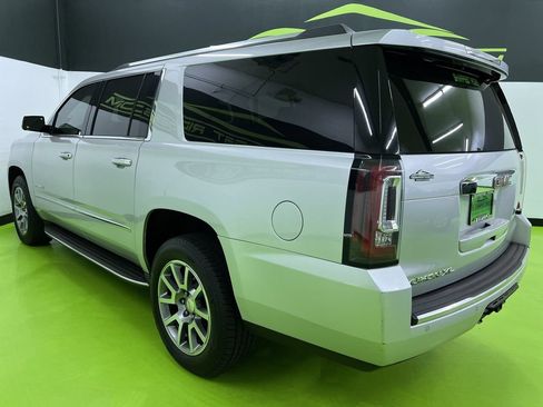 Used 2016 GMC Yukon XL Denali AWD/4WD image 7