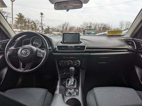 Used 2016 MAZDA MAZDA3 i Sport image 35