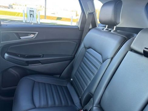 Used 2019 Ford Edge SEL w/ Equipment Group 201A image 8