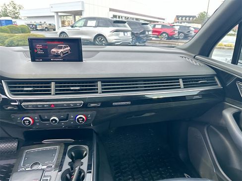 Used 2019 Audi Q7 3.0T Premium w/ Convenience Package image 20