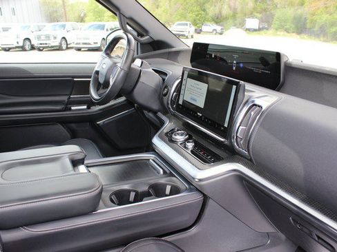 Used 2025 Ford Expedition Max Platinum w/ Stealth Performance Package AWD/4WD image 20