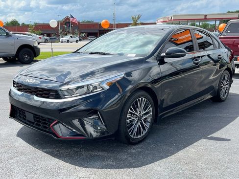 Used 2022 Kia Forte GT-Line w/ GT-Line Premium Package FWD image 4