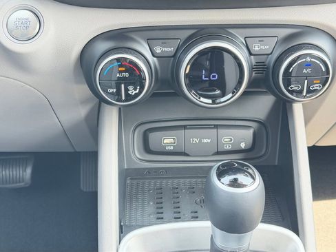 New 2026 Hyundai Venue SEL FWD image 19