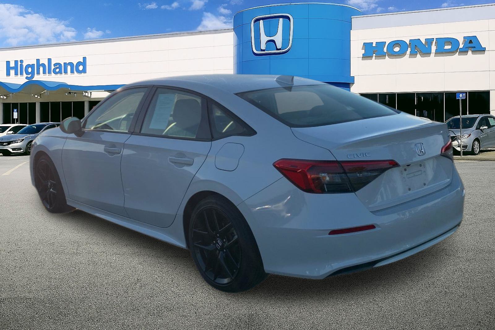 Used 2022 Honda Civic Sport image 3