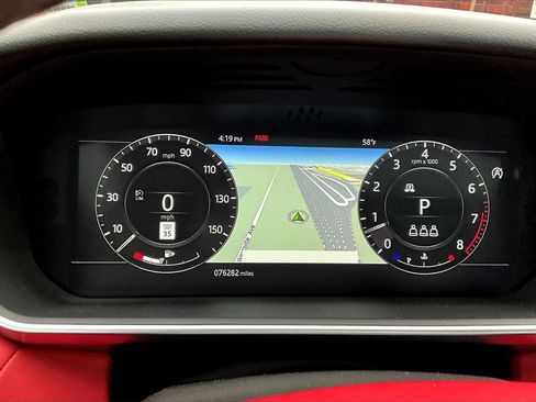 Used 2019 Land Rover Range Rover Sport HST image 13