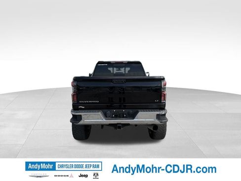 Used 2022 Chevrolet Silverado 2500 LT w/ Convenience Package AWD/4WD image 5