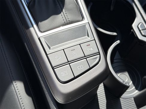 New 2026 Kia Sportage EX image 26