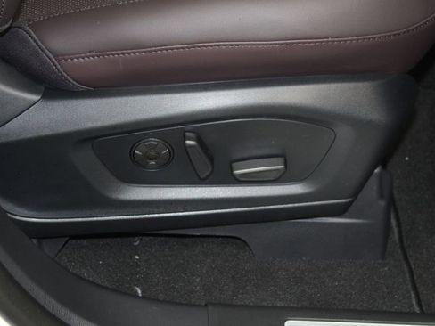 New 2026 Ford Explorer Platinum image 27