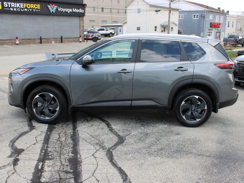 Certified 2024 Nissan Rogue SV w/ SV Premium Package image 2