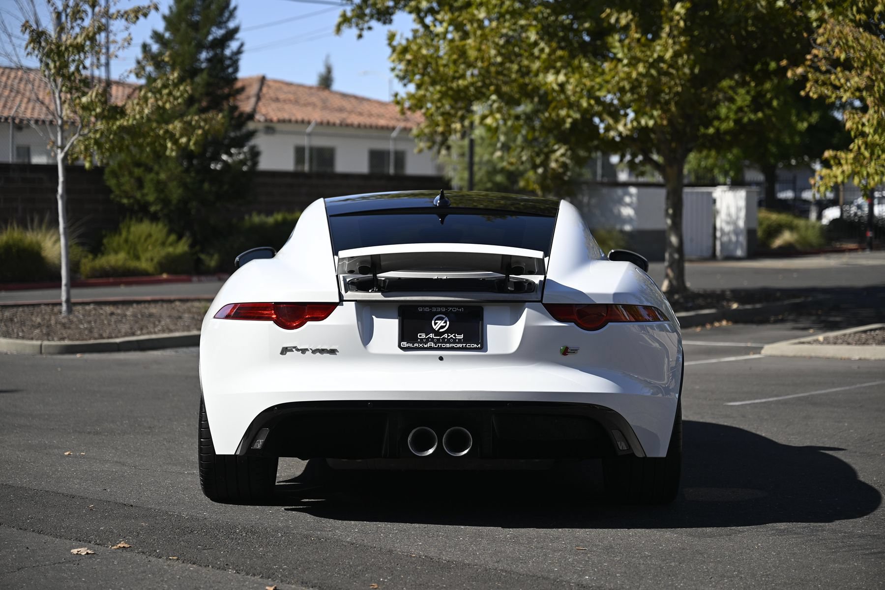 Used 2016 Jaguar F-TYPE S RWD image 4