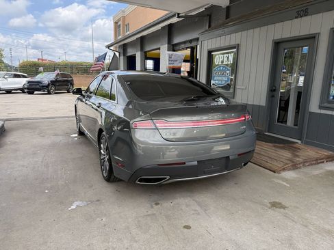 Used 2017 Lincoln MKZ Premiere FWD image 7