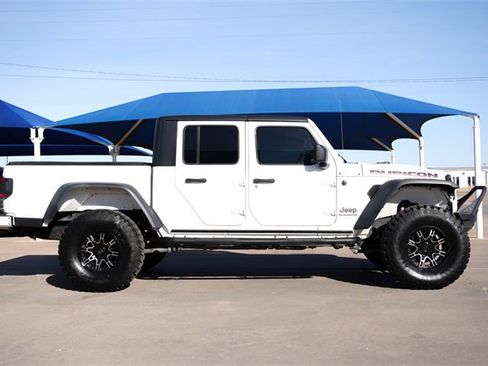 Used 2021 Jeep Gladiator Rubicon w/ LED Lighting Group image 2