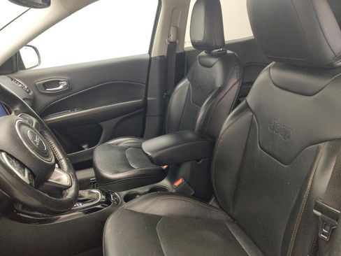 Used 2020 Jeep Compass Limited image 17