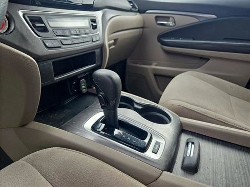 Used 2016 Honda Pilot EX image 6