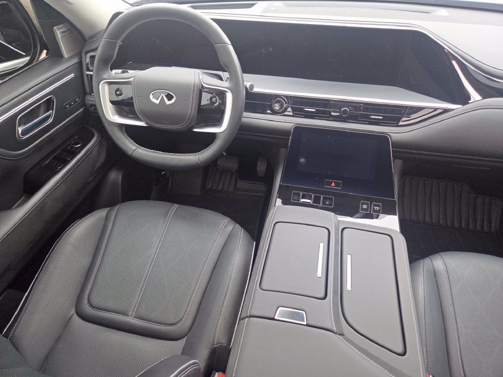 Used 2025 INFINITI QX80 Sensory AWD/4WD image 37