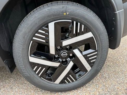 New 2026 Nissan Kicks SV FWD image 29