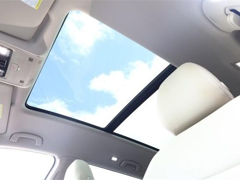 New 2026 Volkswagen Atlas SE image 11