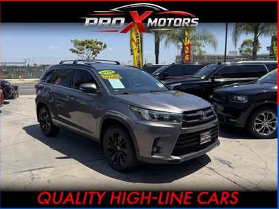 Used 2019 Toyota Highlander SE