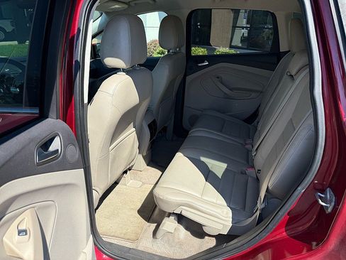 Used 2014 Ford Escape SE w/ Equipment Group 201A FWD image 12