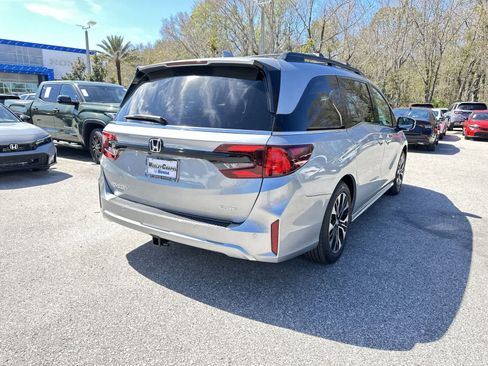 New 2026 Honda Odyssey Elite image 6