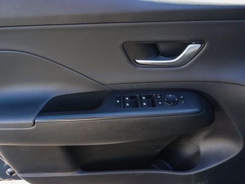 Certified 2024 Hyundai Kona Limited image 19