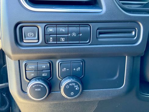 Used 2023 Chevrolet Tahoe RST w/ Luxury Package AWD/4WD image 46