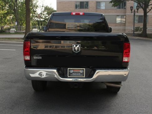 Used 2020 RAM 1500 Tradesman w/ Chrome Plus Package RWD image 8