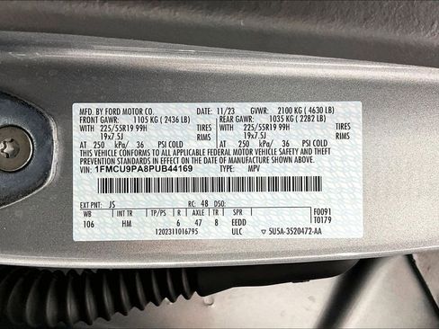 Certified 2023 Ford Escape ST-Line Elite AWD/4WD image 35