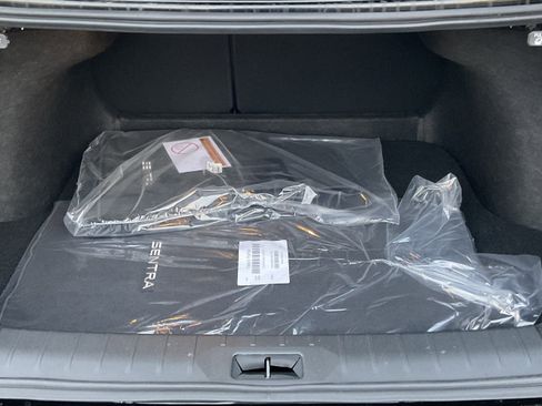 Used 2026 Nissan Sentra SV w/ Floor Mat Package image 34