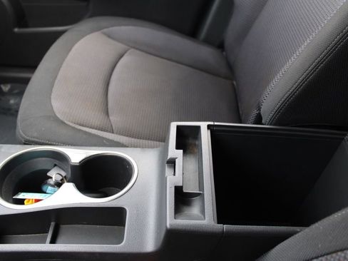 Used 2011 Nissan Rogue SV image 39