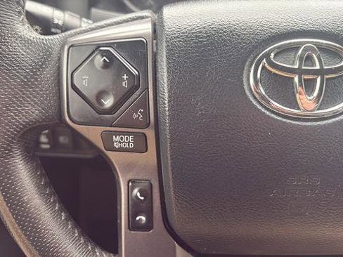 Used 2019 Toyota Tacoma TRD Off-Road image 22