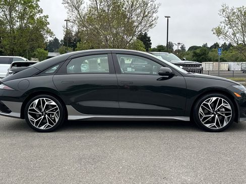 Certified 2024 Hyundai Ioniq 6 SEL RWD image 3