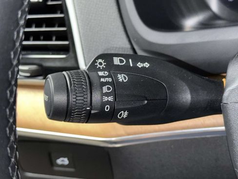 Used 2024 Volvo XC90 B6 Plus AWD/4WD image 27