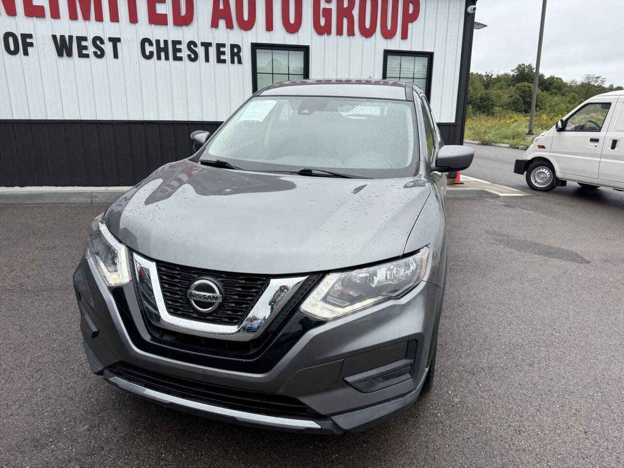 Used 2020 Nissan Rogue S AWD/4WD image 2