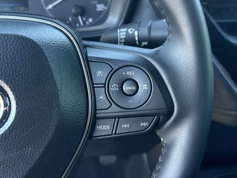 Certified 2025 Toyota Corolla SE image 28